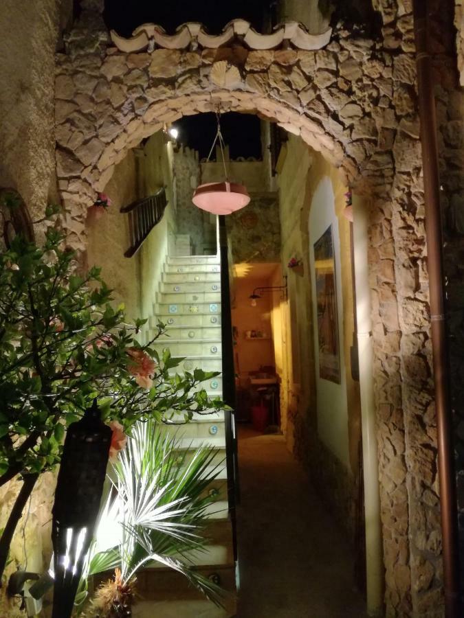 Casa Vacanze Mediterraneo Villa Tre Fontane Bagian luar foto
