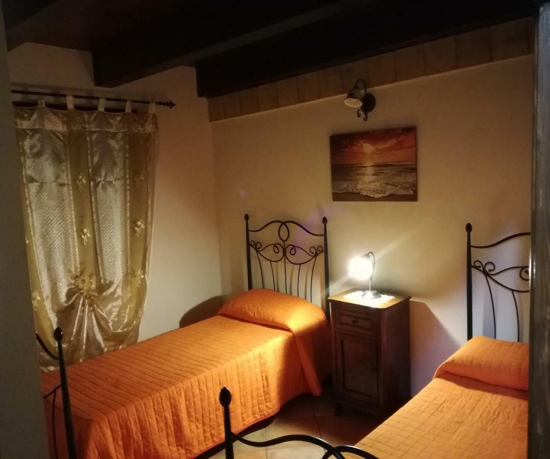 Casa Vacanze Mediterraneo Villa Tre Fontane Bagian luar foto