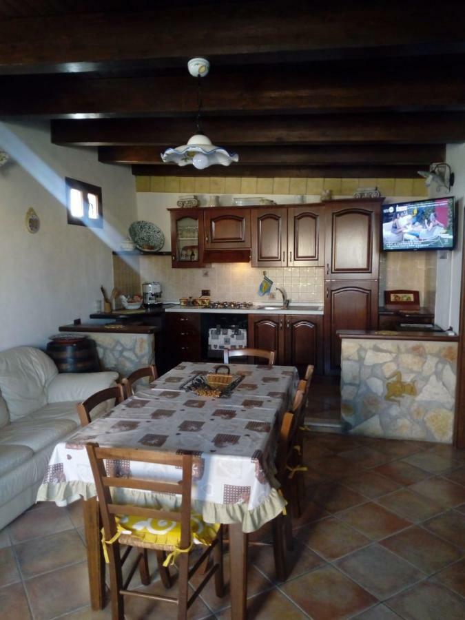 Casa Vacanze Mediterraneo Villa Tre Fontane Bagian luar foto
